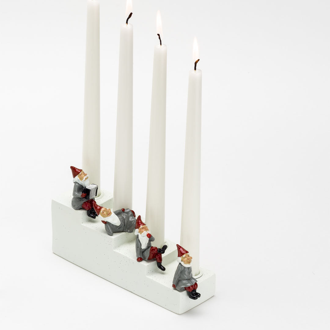 Harvesttime - 1134 - Lysestage med 4 nisser - Grå