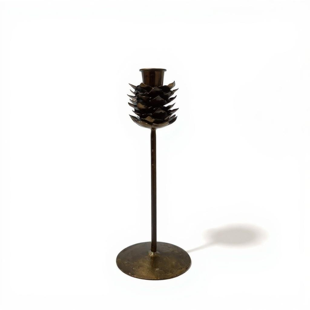 Moonmind – Foldet Kogle Høj Fod Lysestage - 9 x 9 x 24 cm